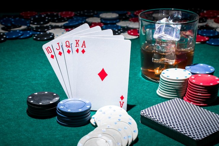 Berbagai permainan live casino termasuk blackjack, roulette, dan baccarat dengan antarmuka modern